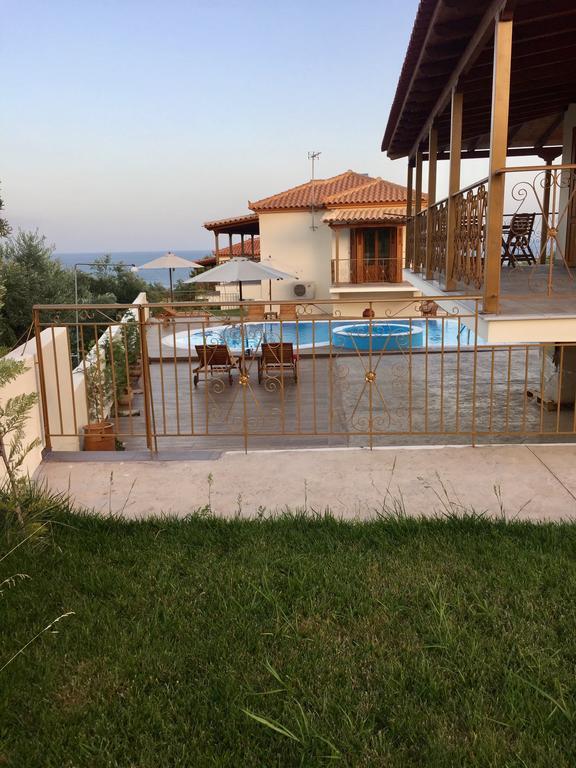 Driopes Villas Koróni Екстериор снимка